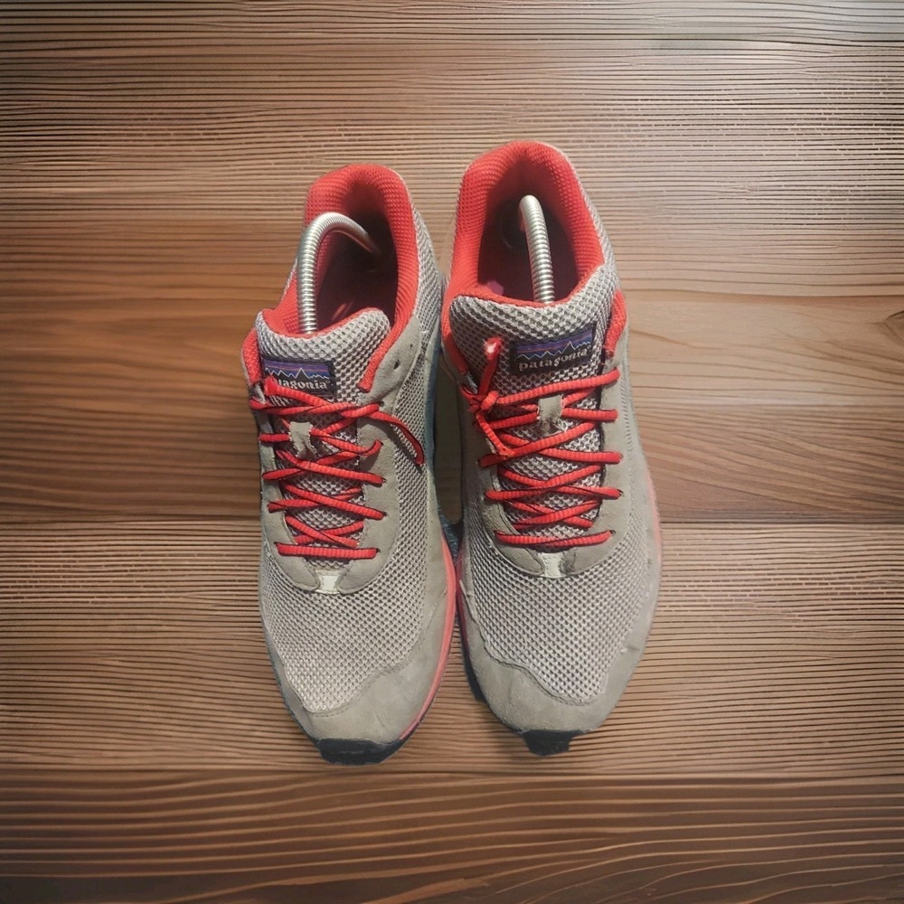 Patagonia Fore Runner Narwhal Grey/Red Delicious Tennis Shoes Size 12 Mens